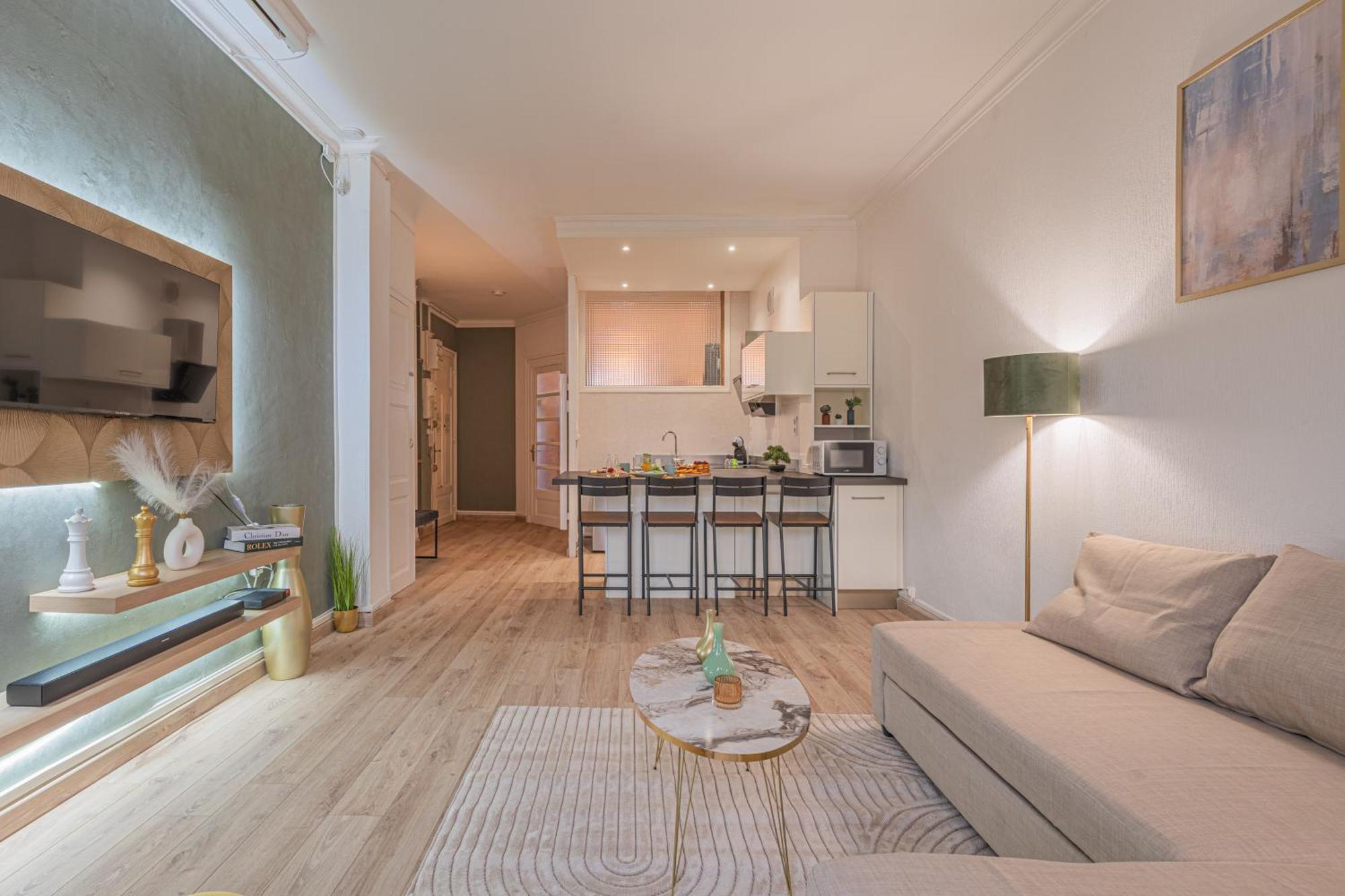 Apartament Luxury Cinephile - Netflix - 2 Balcons - Garage Prive - Minibar Grenoble Zewnętrze zdjęcie